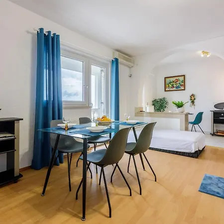 Anita Apartmán