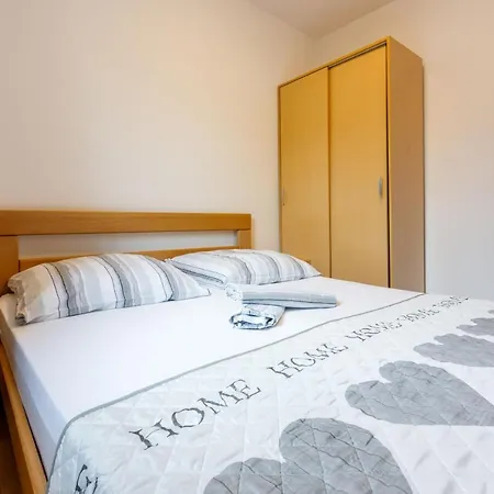 Anita Apartmán Novi Vinodolski
