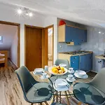 Apartament Anita *